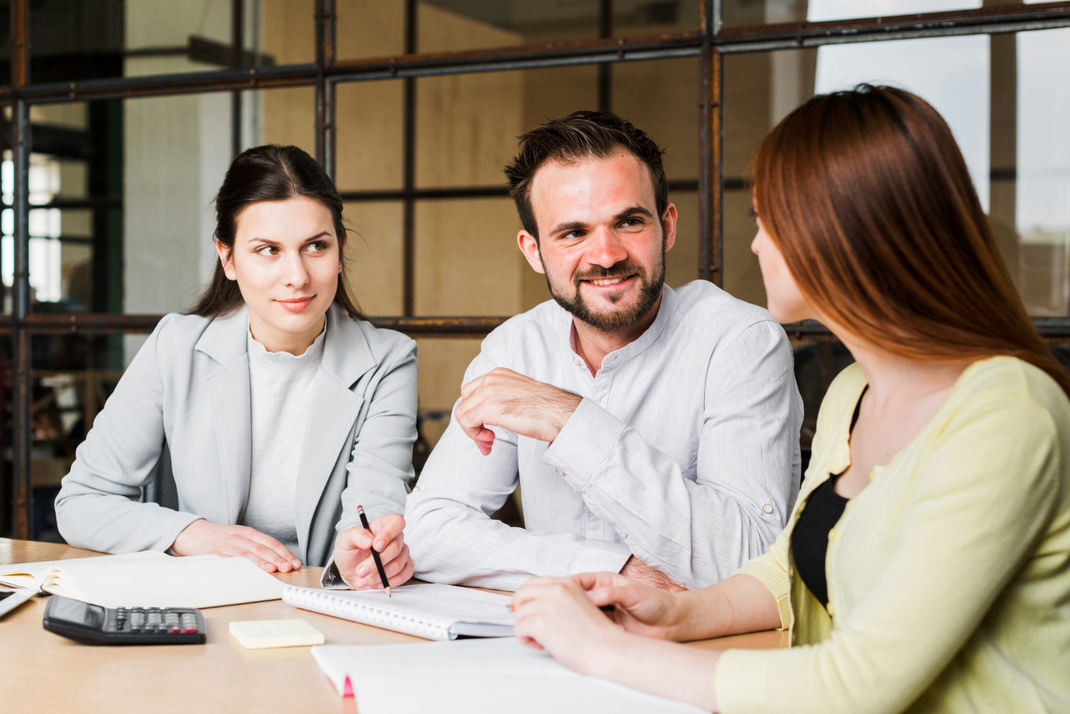 Embajadores de comunicación interna: construyendo puentes en la organización