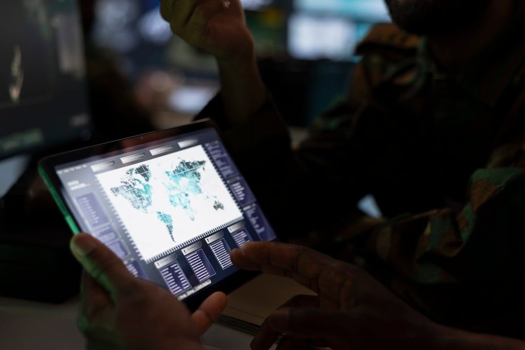 DISPOSITIVOS MILITARES Y LA IA